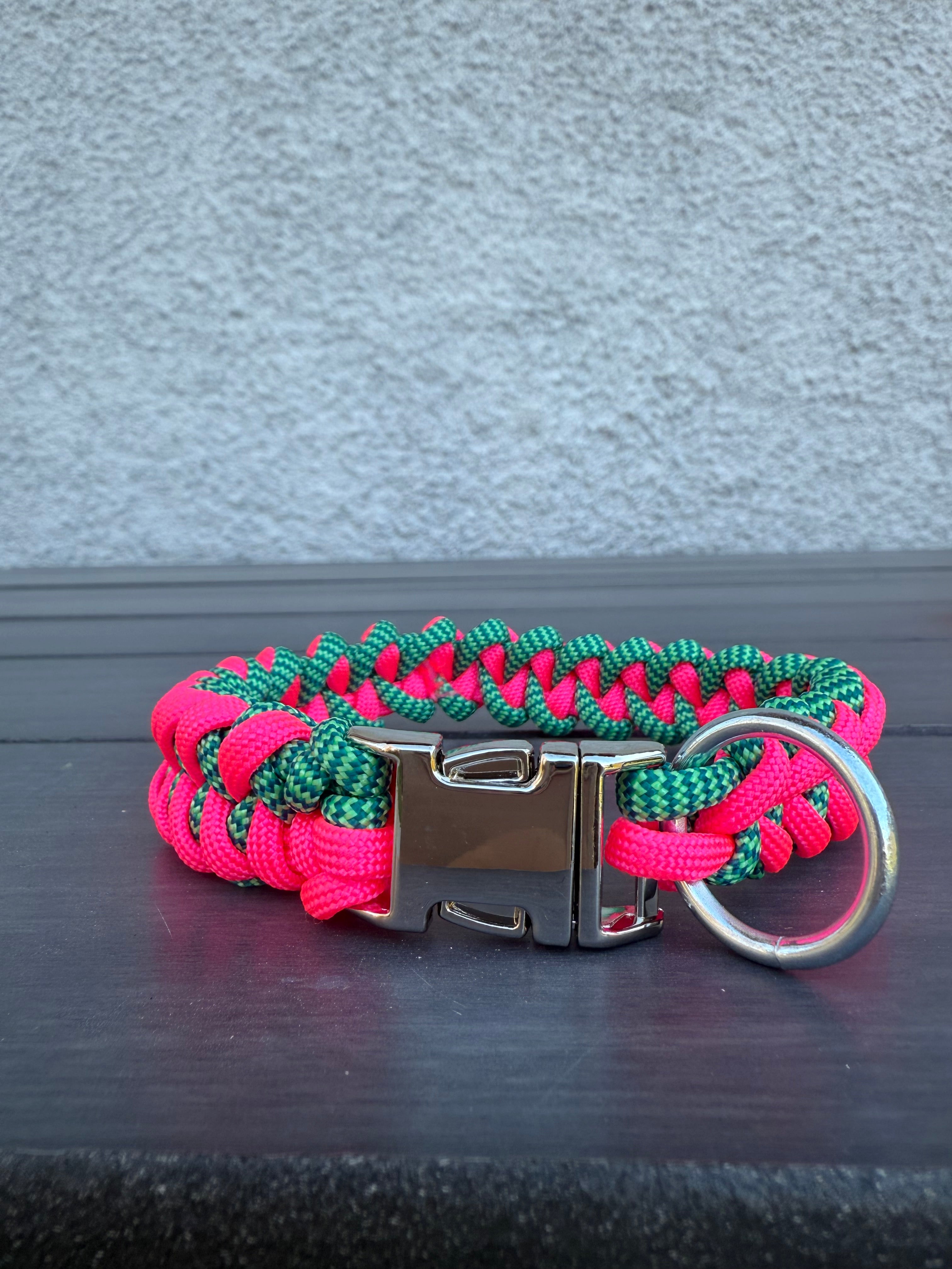 Geflochtene Hundehalsbänder