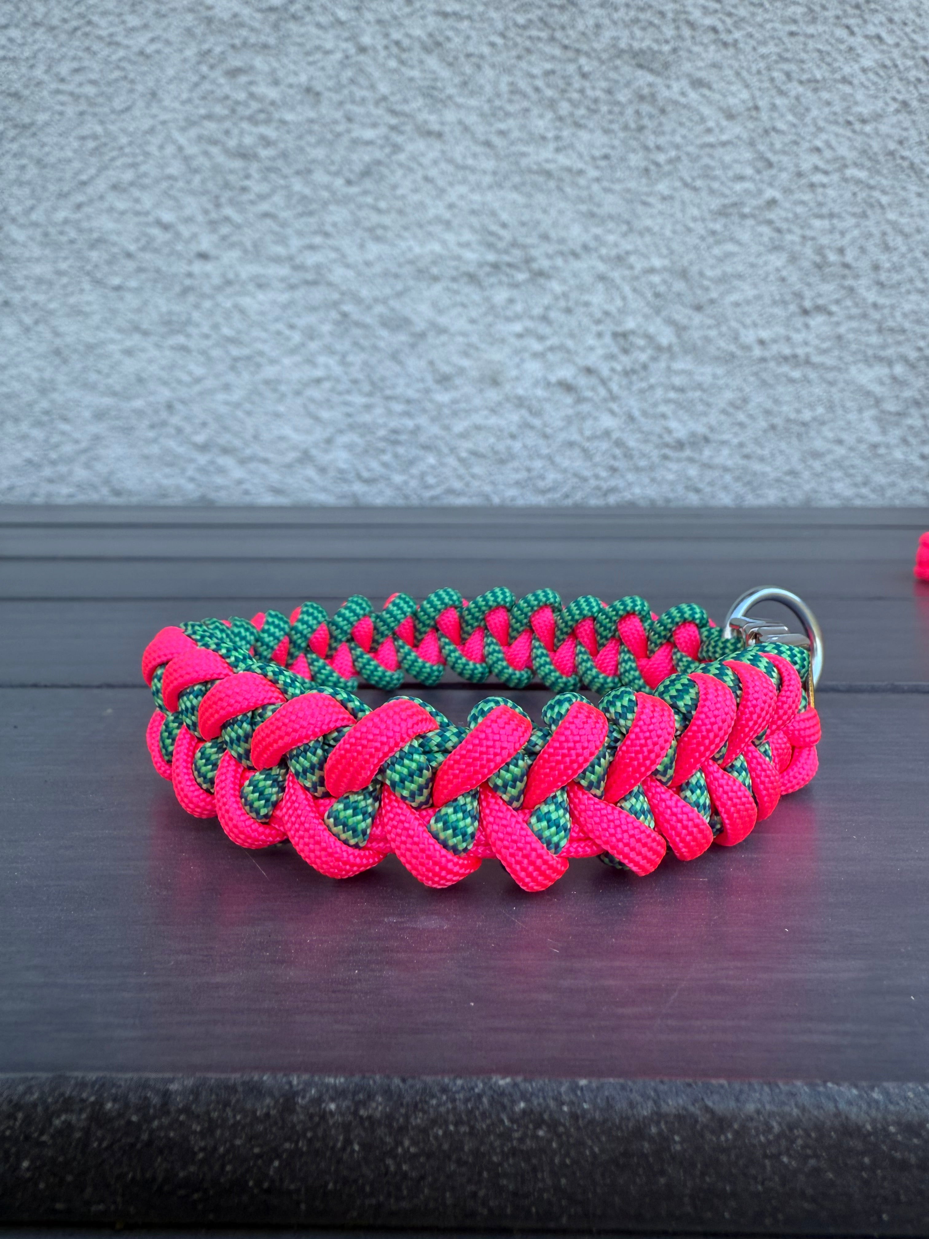 Geflochtene Hundehalsbänder