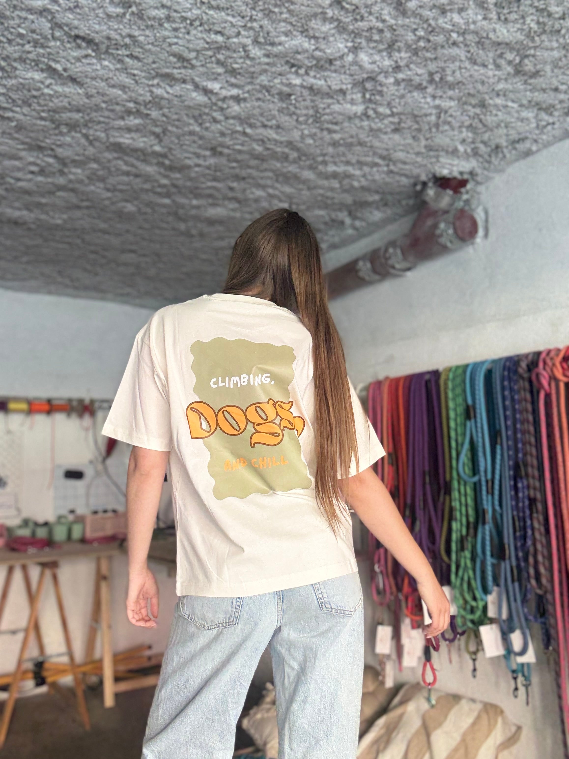 Climbing, dogs and chill 🐶 - T-shirt LuckyLesse